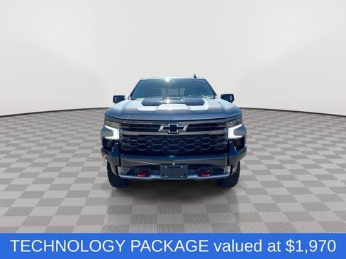Used 2023 Chevrolet Silverado 1500 ZR2 w/ Technology Package AWD/4WD image 3