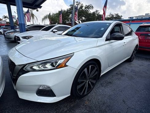 Used 2019 Nissan Altima 2.5 SR w/ SR Premium Package FWD image 10