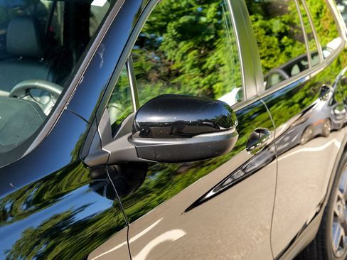 Used 2023 Honda Passport EX-L image 11