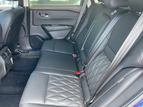 Certified 2023 Nissan Rogue Platinum AWD/4WD image 8
