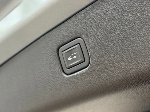 Used 2024 Chevrolet Blazer RS w/ LPO, Floor Liner Package FWD image 27