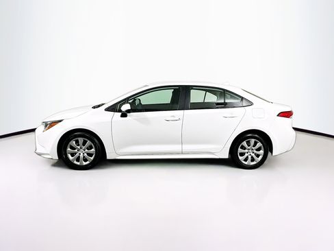 Used 2024 Toyota Corolla LE image 4