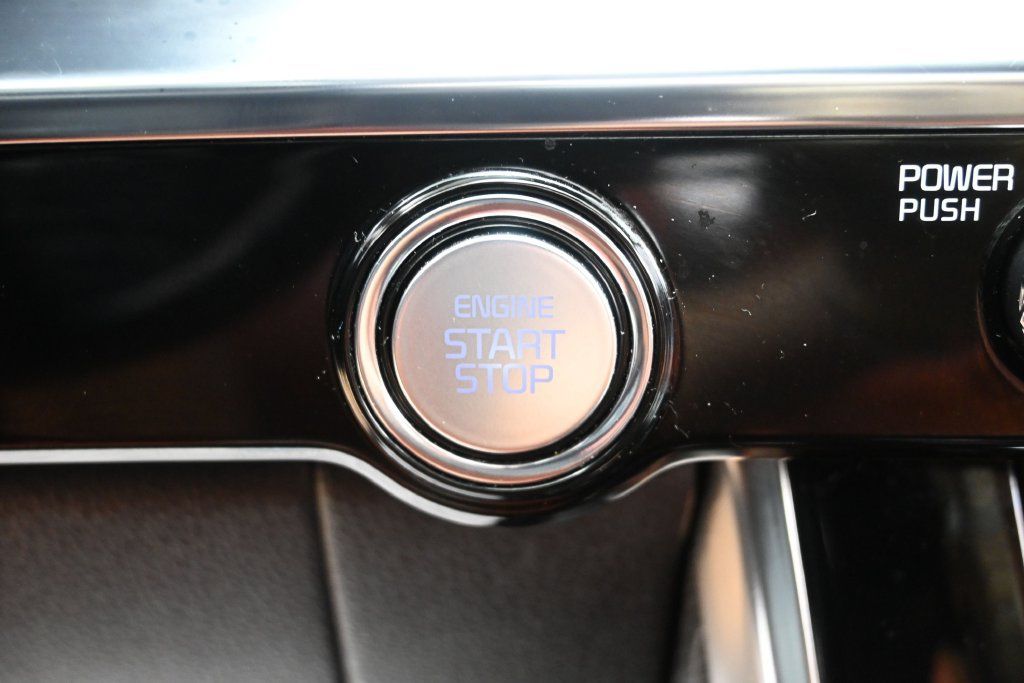 Used 2024 Kia Carnival SX Prestige FWD image 13