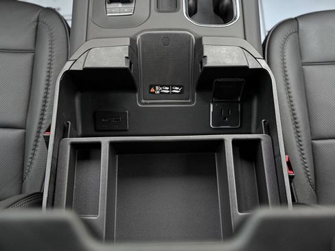 New 2026 GMC Sierra 2500 Denali w/ Denali Reserve Package image 23