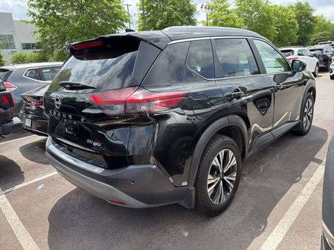 Used 2023 Nissan Rogue SV w/ SV Premium B Package image 6