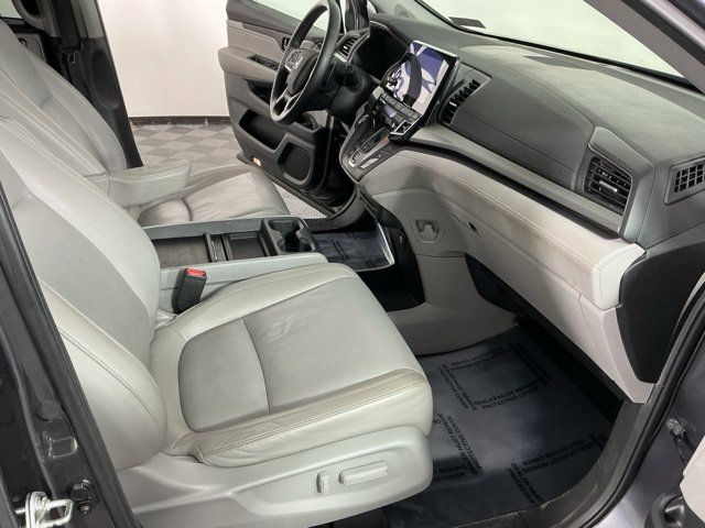 Used 2018 Honda Odyssey Touring image 14