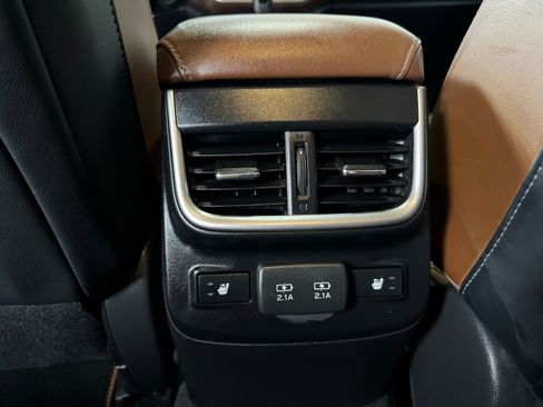 Used 2020 Subaru Outback Touring image 22