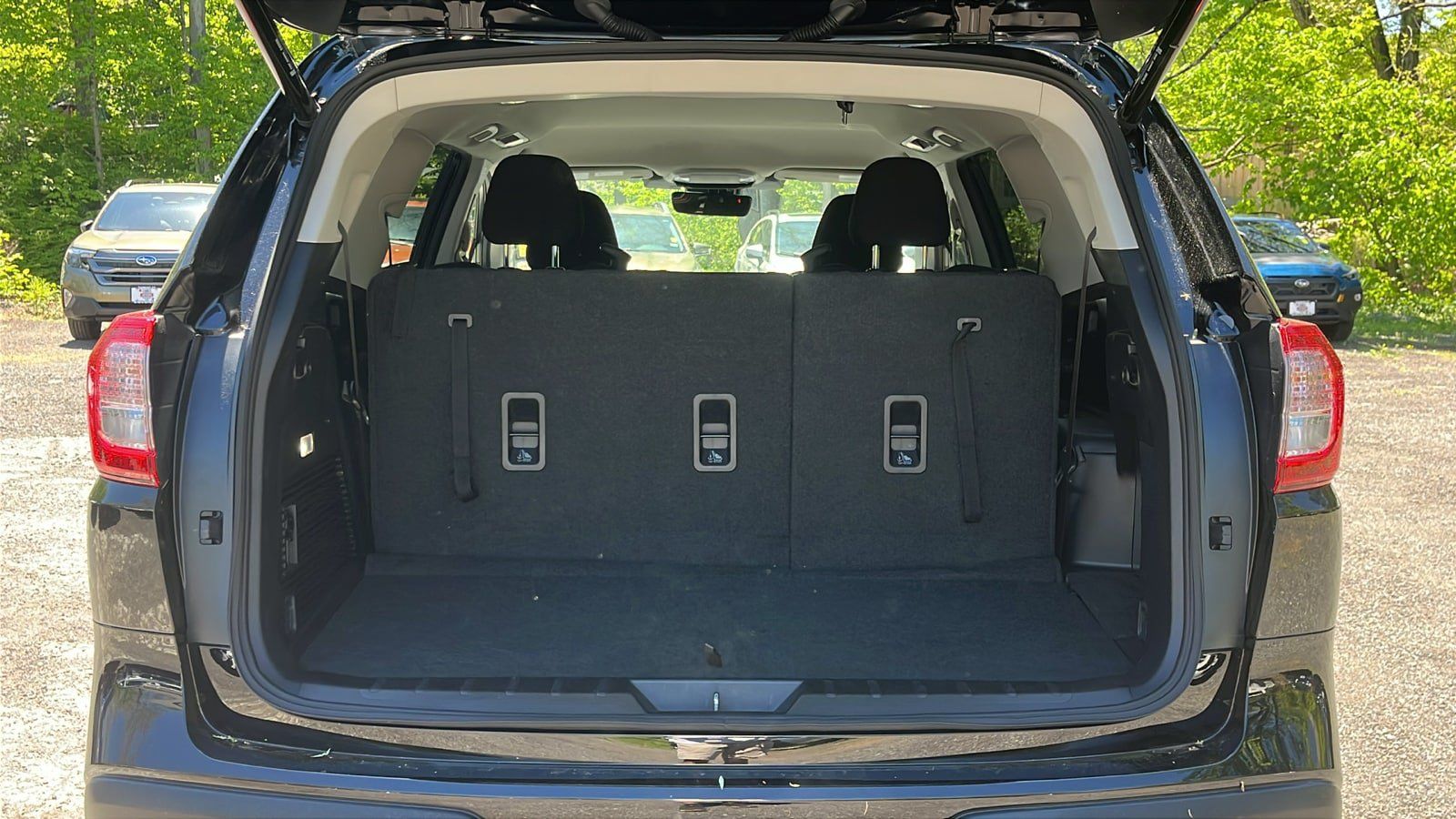 Certified 2025 Subaru Ascent Premium AWD/4WD image 26