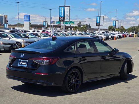 Used 2025 Honda Civic Sport image 7