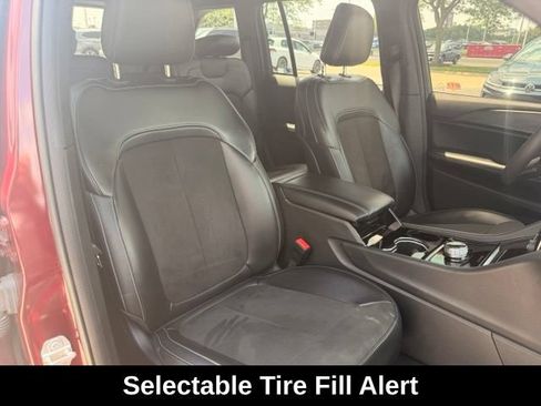 Used 2023 Jeep Grand Cherokee Altitude AWD/4WD image 16