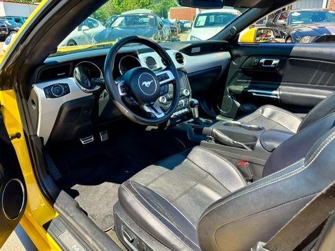Used 2016 Ford Mustang Premium RWD image 19