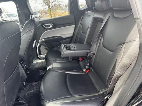 Used 2024 Jeep Compass Limited image 19