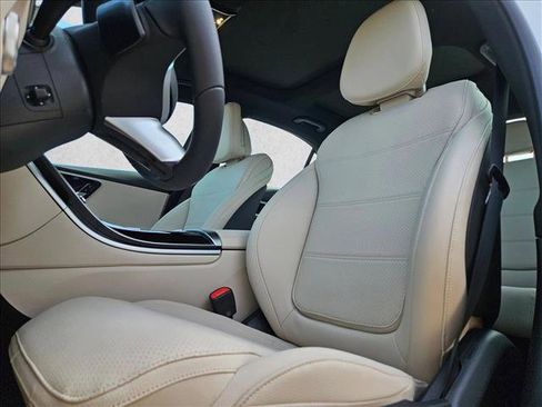 Certified 2025 Mercedes-Benz C 300 Sedan image 4