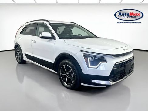 Used 2023 Kia Niro FWD image 1