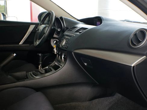 Used 2010 MAZDA MAZDA3 s Sport image 13