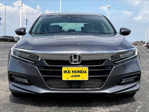 Used 2018 Honda Accord Touring image 8
