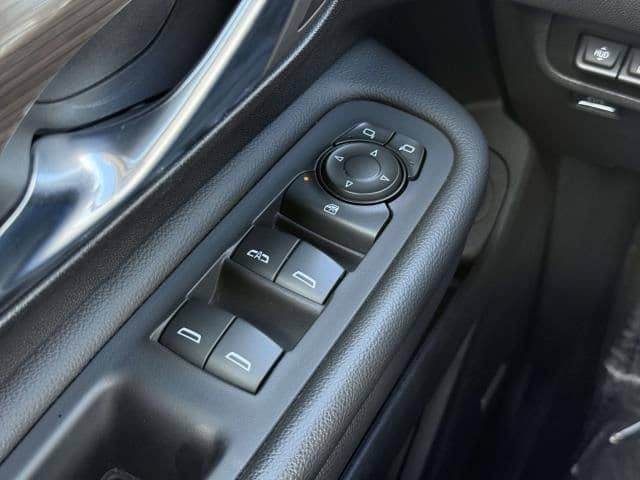 Used 2024 GMC Terrain Denali w/ Denali Premium Package AWD/4WD image 19