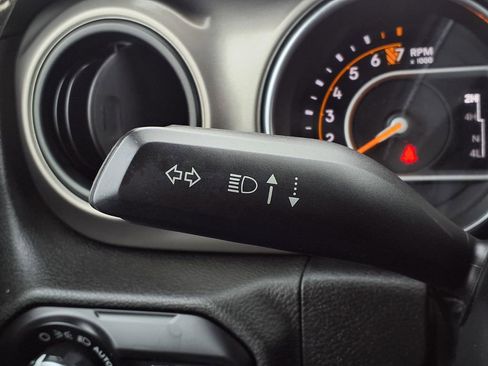 Used 2020 Jeep Gladiator Sport w/ Quick Order Package 23S image 21