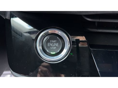 Certified 2025 Buick Envision Sport Touring image 21