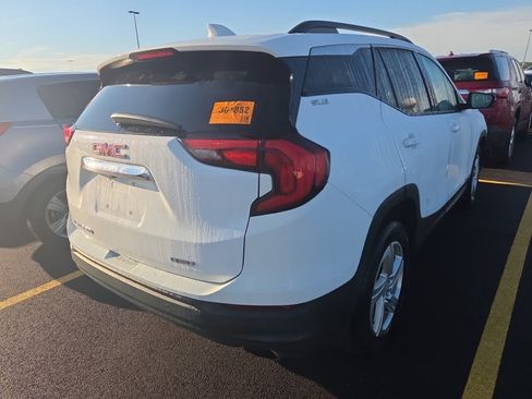 Used 2018 GMC Terrain SLE w/ Driver Convenience Package AWD/4WD image 4