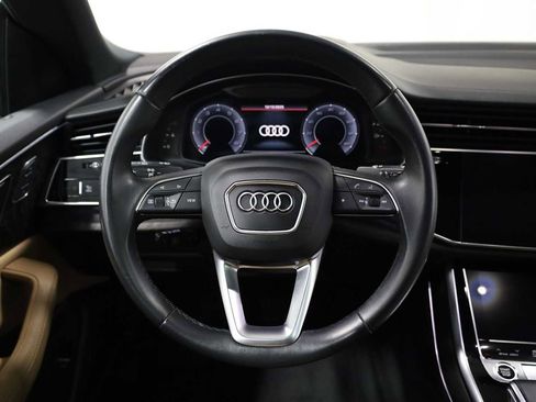 Used 2022 Audi Q8 Prestige w/ Prestige Package image 23