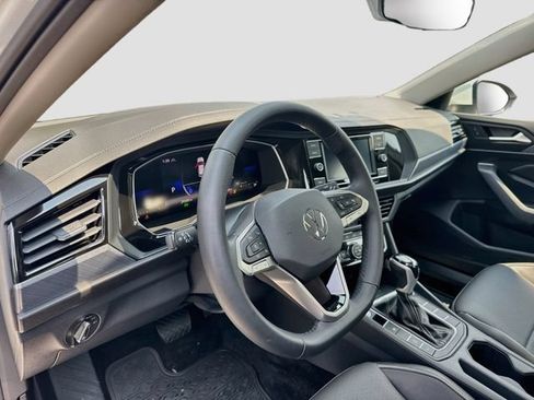 Used 2023 Volkswagen Jetta SE FWD image 12