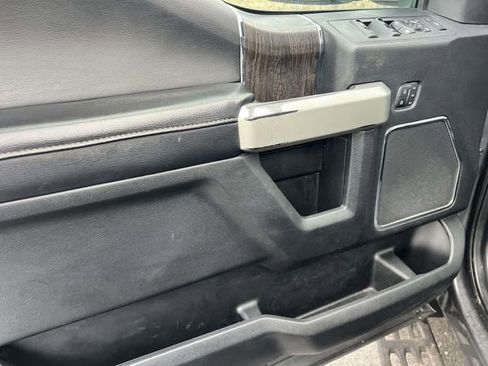 Used 2021 Ford F350 Lariat w/ Tremor Off-Road Package image 16