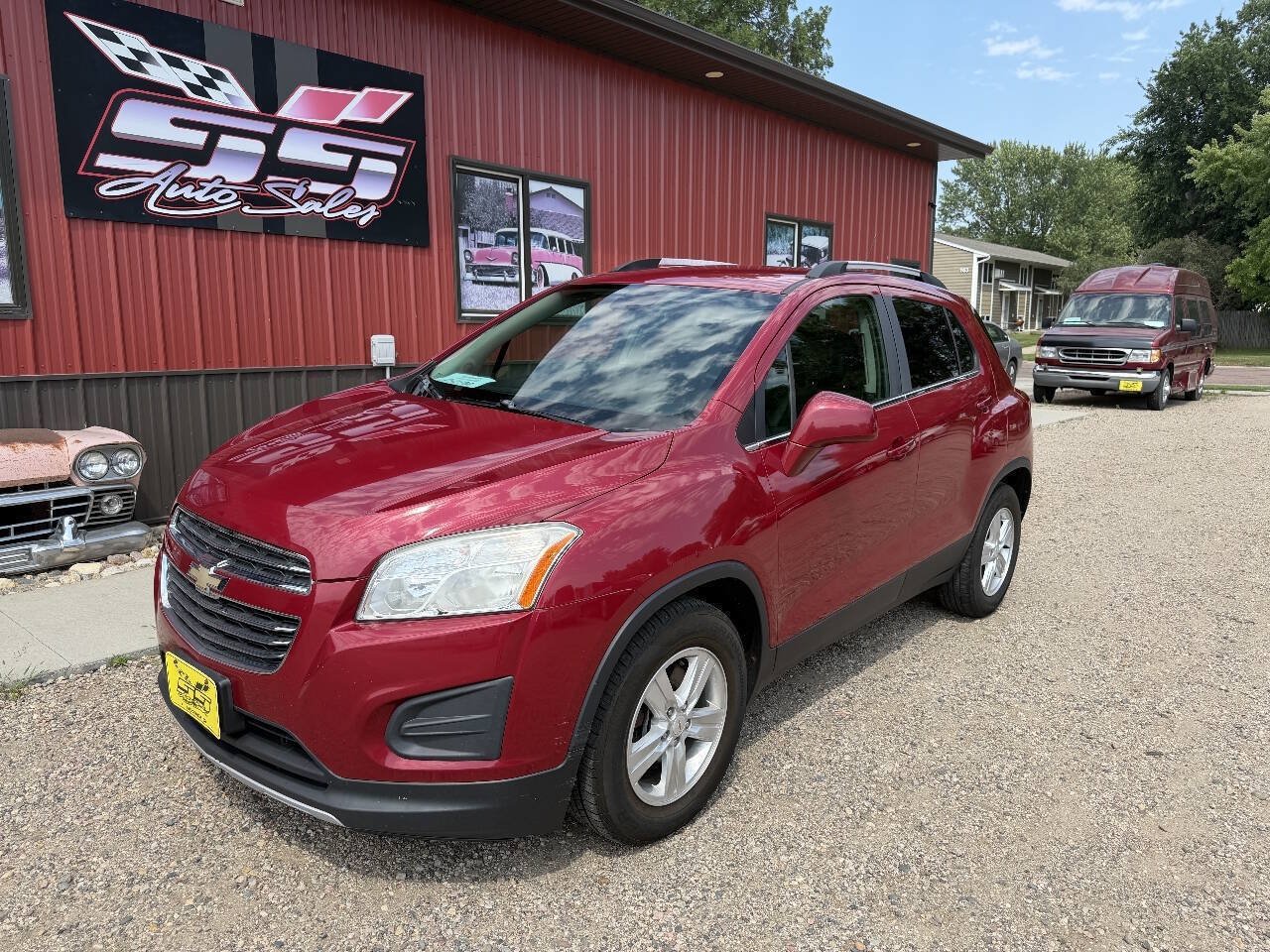 Used 2015 Chevrolet Trax LT w/ LT Plus Package FWD image 2