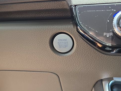 New 2026 Kia Carnival EX FWD image 27