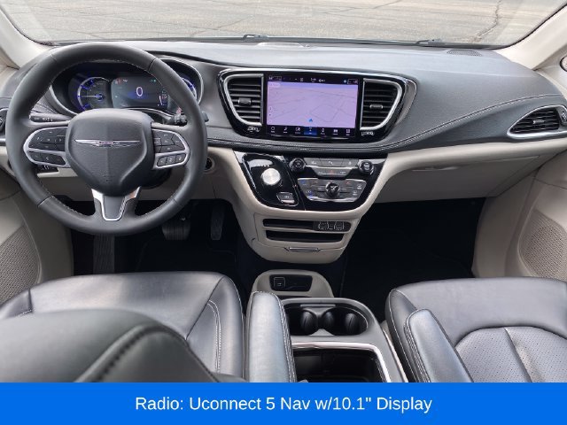 Used 2024 Chrysler Pacifica Limited FWD image 5