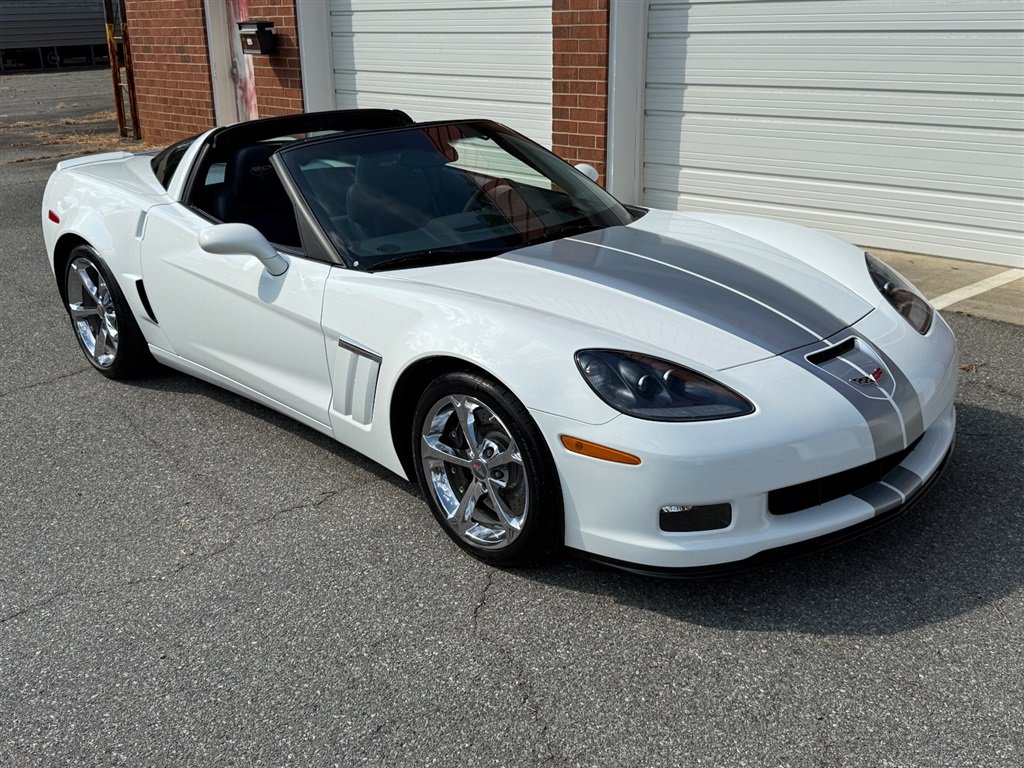 Used 2013 Chevrolet Corvette Grand Sport w/ 4LT Preferred Equipment Group RWD image 32