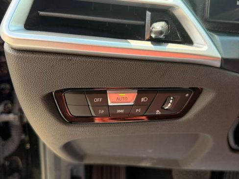 Used 2025 BMW 330i xDrive Sedan AWD/4WD image 25