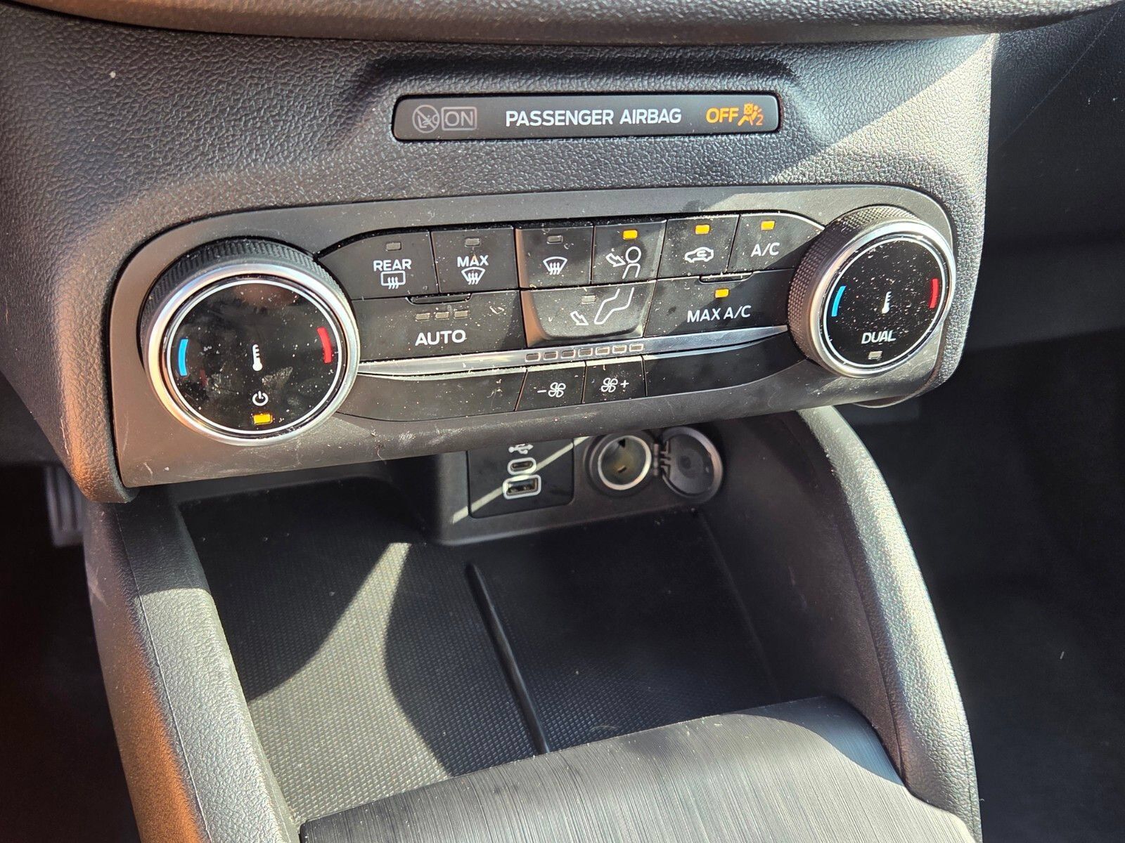 Used 2026 Ford Escape ST-Line FWD image 21