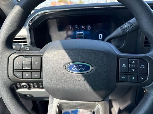 New 2026 Ford F250 XLT w/ XLT Premium Package AWD/4WD image 26