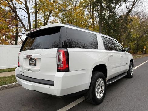 Used 2016 GMC Yukon XL SLT w/ Open Road Package image 4