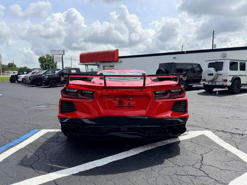 Used 2020 Chevrolet Corvette Stingray Coupe w/ Engine Appearance Package RWD image 6
