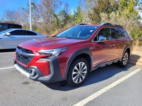Used 2023 Subaru Outback Touring XT image 3