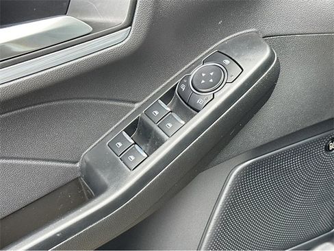 New 2025 Ford Escape SE w/ PHEV Premium Package image 39