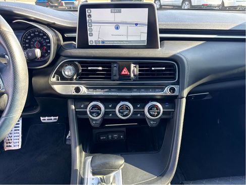 Used 2021 Genesis G70 3.3T w/ Sport Package image 19