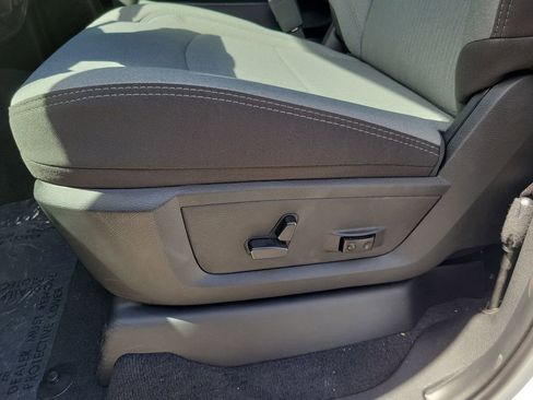 New 2024 RAM 2500 Big Horn w/ Safety Group image 18