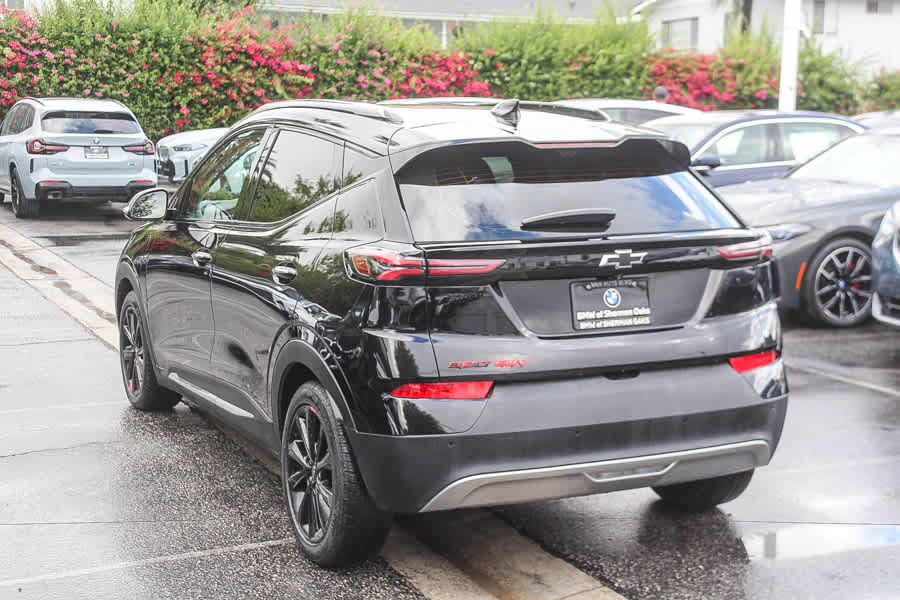 Used 2023 Chevrolet Bolt EUV Premier w/ Redline Edition FWD image 11