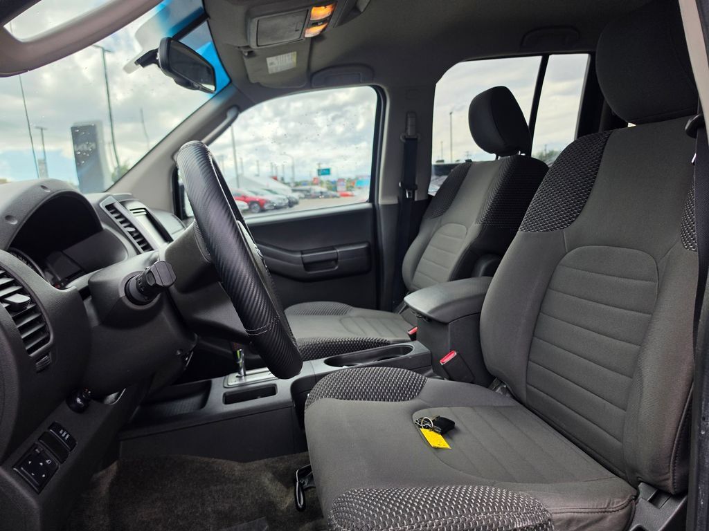 Used 2011 Nissan Xterra PRO-4X AWD/4WD image 10