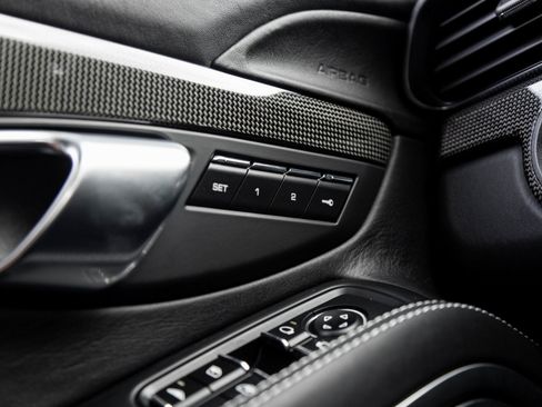 Certified 2018 Porsche 911 Turbo S image 20