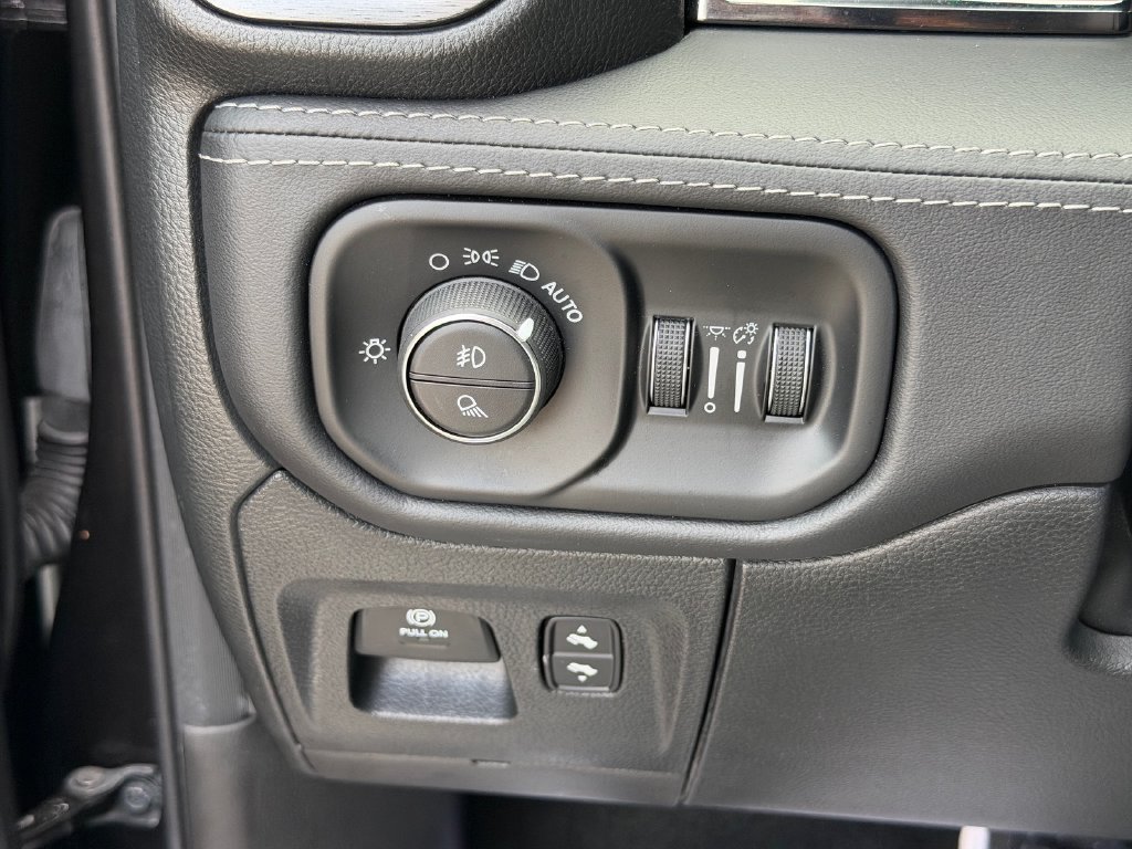 Used 2024 RAM 1500 Limited AWD/4WD image 30