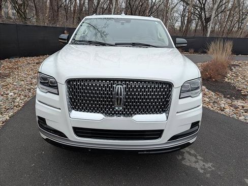 Certified 2022 Lincoln Navigator Reserve image 8