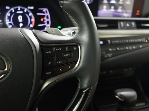 Used 2019 Lexus ES 350 w/ Premium Package image 19