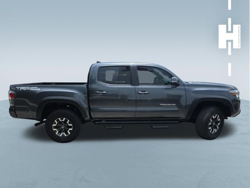 Used 2022 Toyota Tacoma TRD Off-Road w/ Technology Package RWD image 3