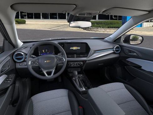 New 2026 Chevrolet Trax LT w/ Driver Confidence Package image 15