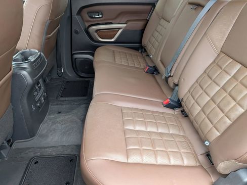 Certified 2023 Nissan Titan Platinum Reserve w/ Moonroof Package AWD/4WD image 37