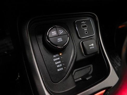 Used 2020 Jeep Compass Trailhawk image 46